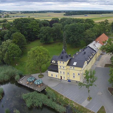 Palac Lucja Bb Zakrzow  Exterior photo